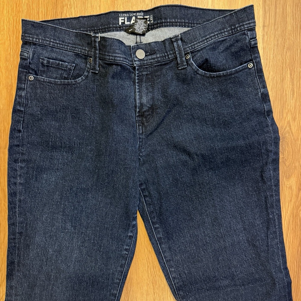 New York & Co. Jeans Women's‎ Size 12 Flare Leg Low Rise Pants (36x27.5) Hemmed - Picture 3 of 6